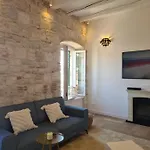 Tomazina Apartamento *